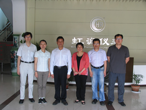 上海理工大學(xué)領(lǐng)導(dǎo)、教授一行考察虹潤公司