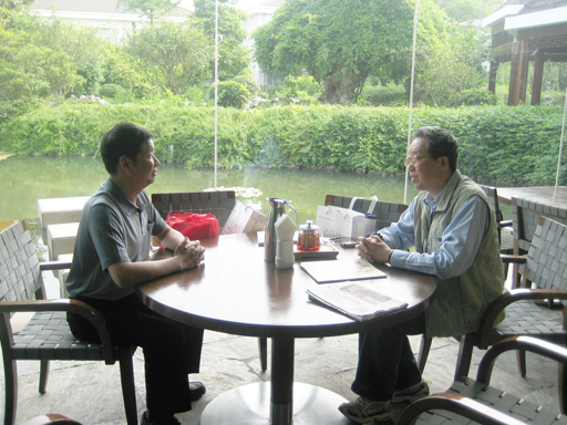 虹潤公司董事長林善平對菲尼克斯中國公司總裁李慕松先生進行拜訪學(xué)習